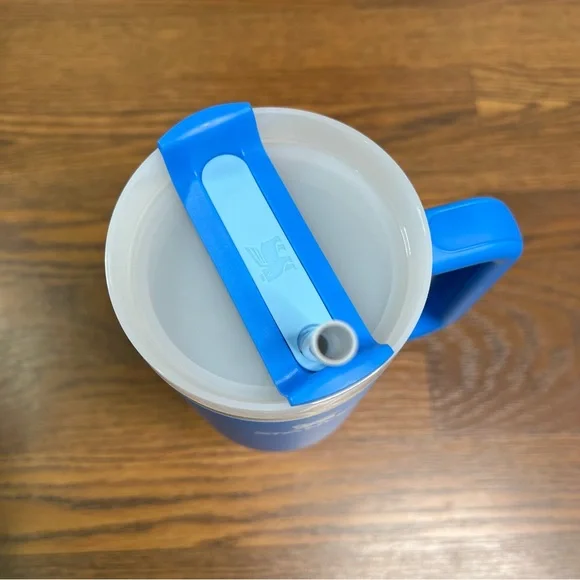 40 oz Stanley The Flowstate Quencher H2.0 Tumbler in Beach Blue 🌴 - Picture 7 of 9